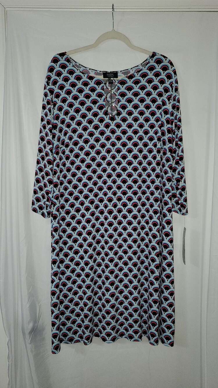 MSK Women's Plus Size 3X Scallop Print Ring Keyhole Neckline Dress